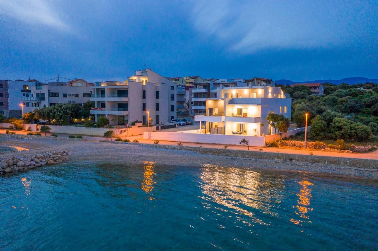 Villa Eni Apartments 2 Mandre Eksteriør billede