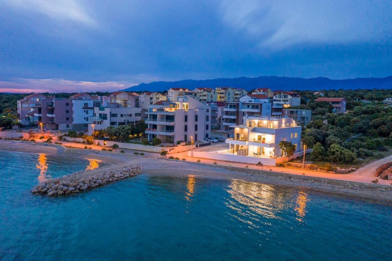 Villa Eni Apartments 2 Mandre Eksteriør billede